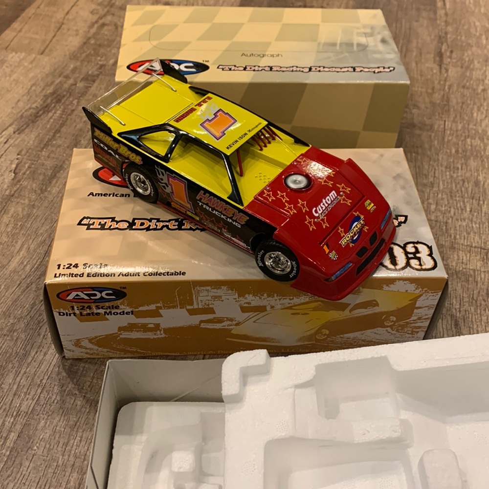 Rare Eddie Carrier Jr #1 1:24 scale ADC Dirt late model diecast car